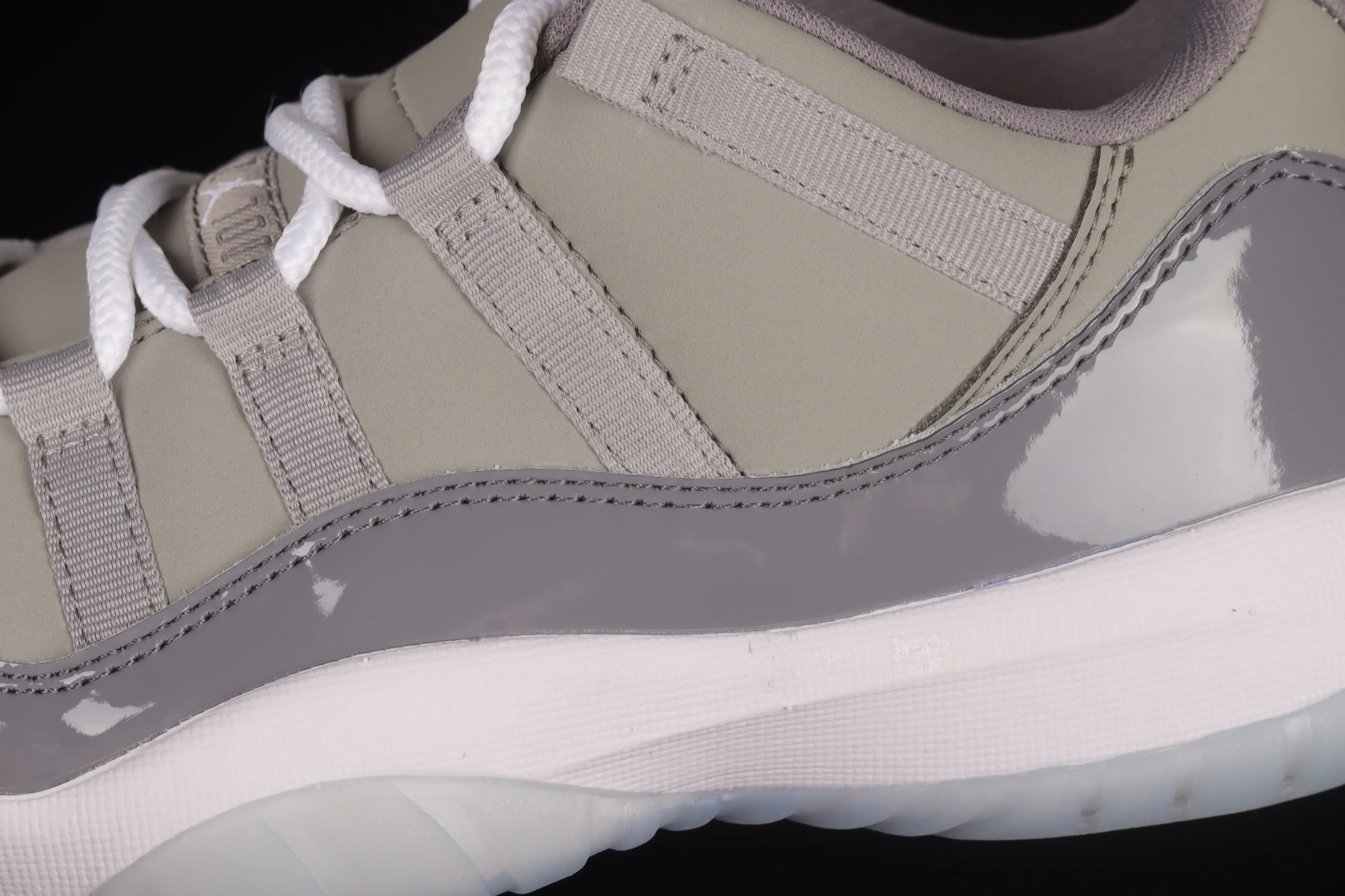 All categories Air Jordan Jordan series basketball shoes Air Jordan 11 #ZG version Air Jordan 11 Low Bred AJ11 Joe 11 new cool gray first layer genuine carbon low-top basketball shoes 528896-003